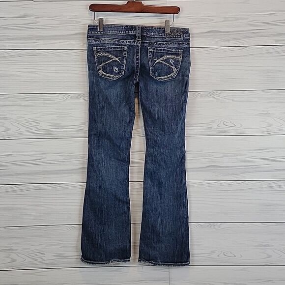 Silver Jeans Co Tuesday women's low-rise bootcut distressed blue denim. Size 26 - Picture 10 of 16